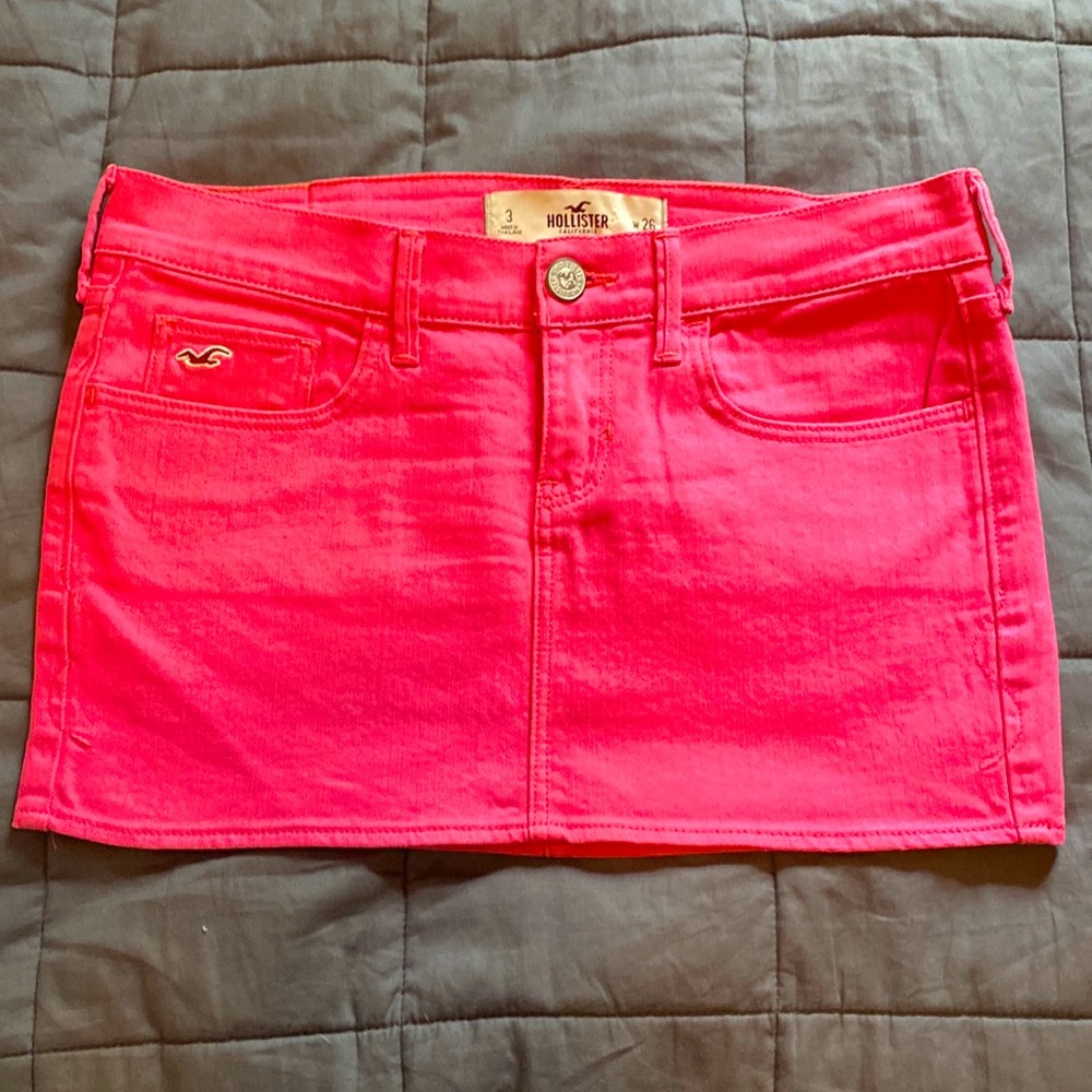 Hollister size 3